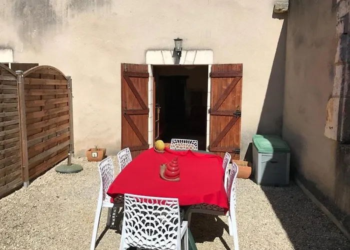 Le Milieu Chai, Chateau De *